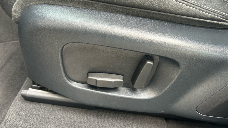 Land Rover Range Rover Velar 2.0 P250 SE 5dr Auto Petrol Estate